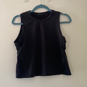 OYSHO Black athletic crop tank size medium never worn